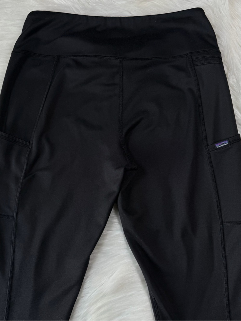 Patagonia Performance Leggings with Side Pocket - Picture 6 of 8